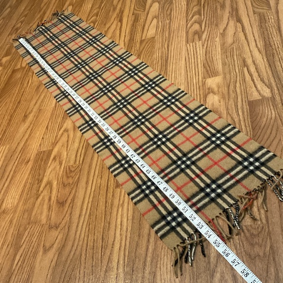 Burberry nova check print cashmere scarf plaid approximately 53’ inches high end - Picture 4 of 6